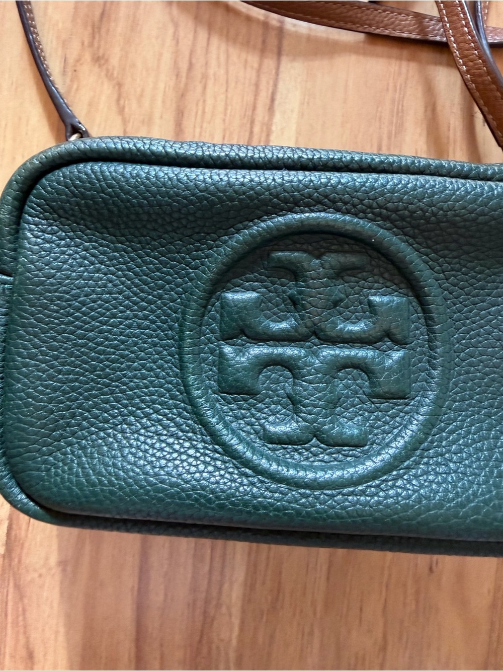 Tory Burch Perry Bombe Mini Leather Crossbody in Pine Tree and Gold - Picture 3 of 6